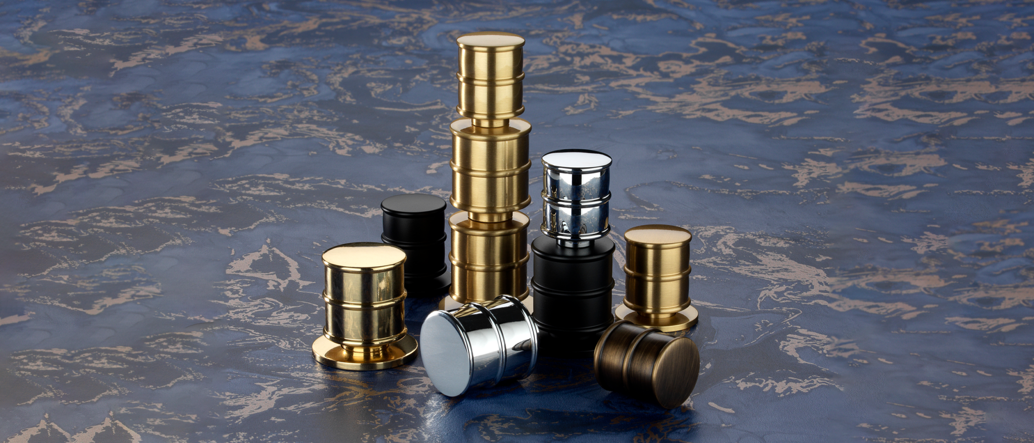 10 Crofts & Assinder cabinet handles